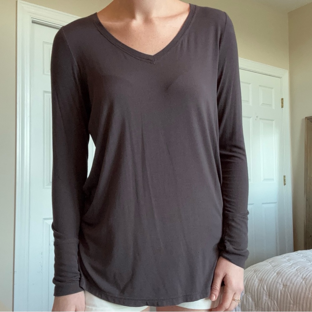 Aerie V-Neck Long Sleeve Tee - Charcoal